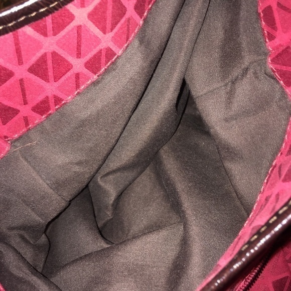 Nine & Co. Shoulder Bag - Picture 7 of 7